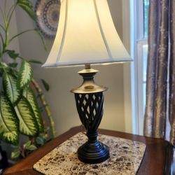 Single Modern End Table Lamp For Living Room, Door Entrance, or Bedroom - Used Like New