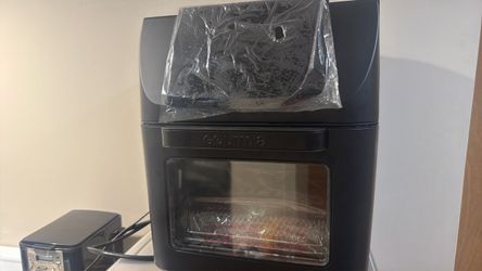 Gourmia air fryer oven 14 quart. It’s brand new but without the box.