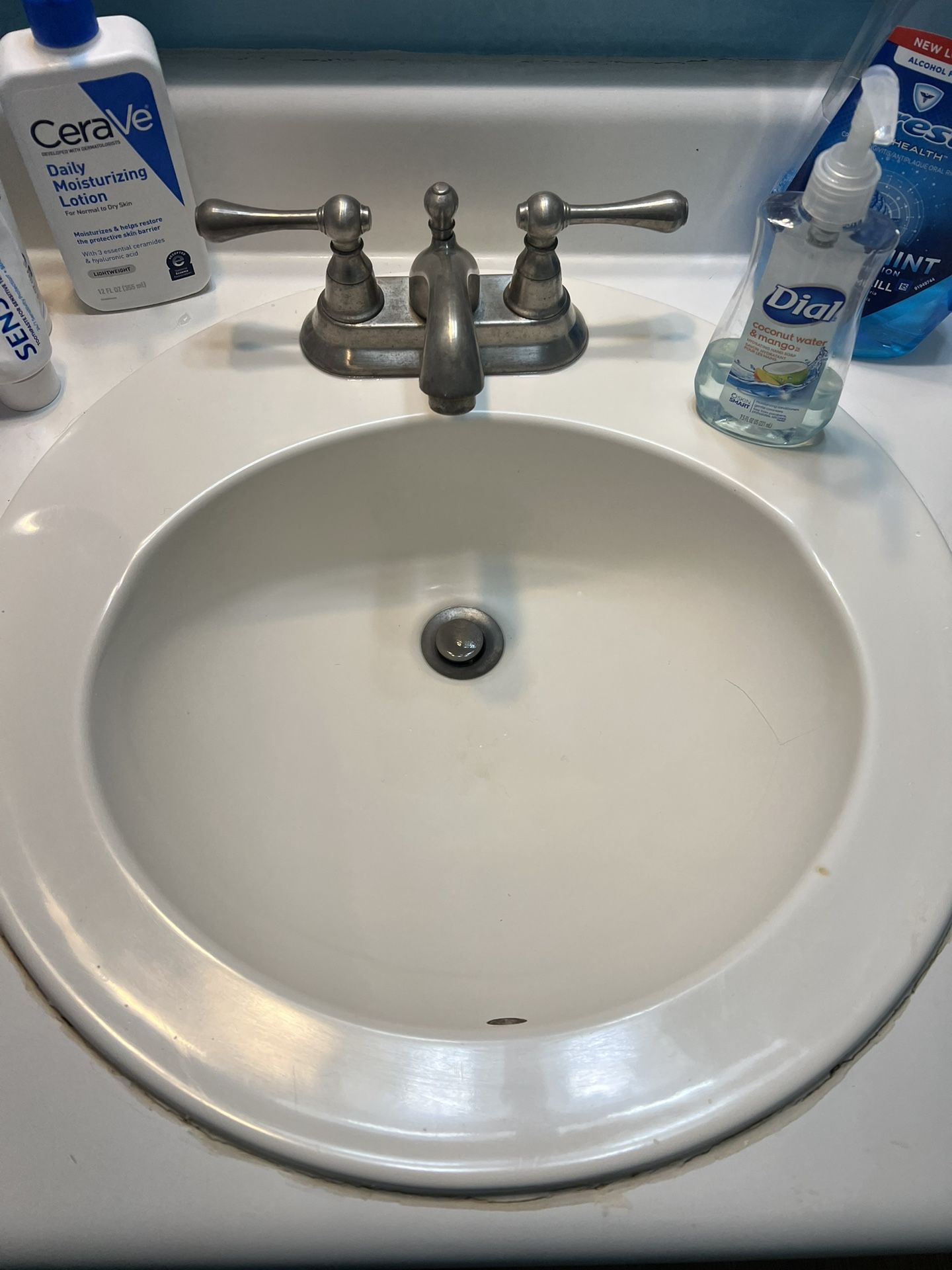 Sink And Faucet 