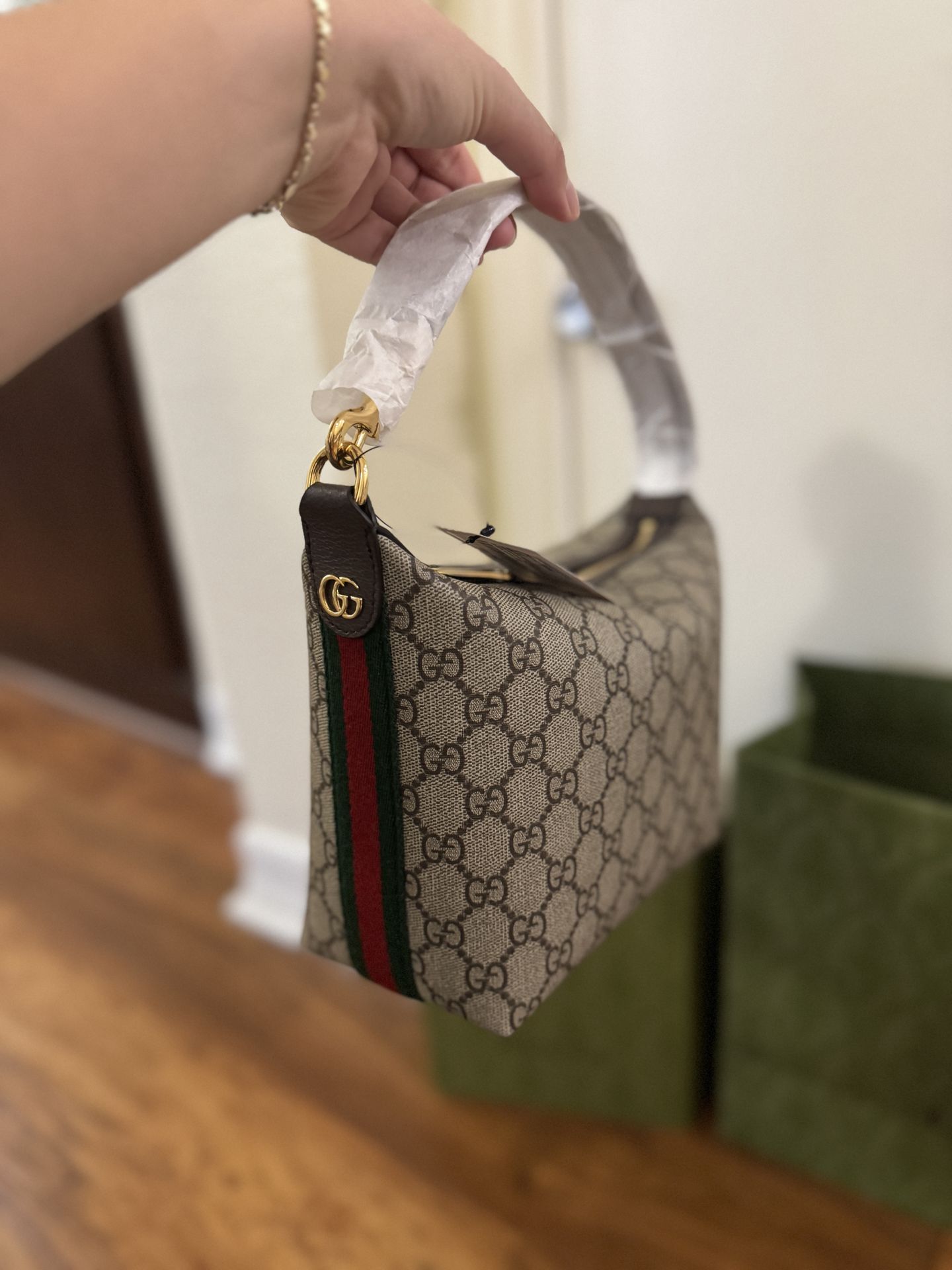 Gucci Womens Handbag Purse (NEW & AUTHENTIC)