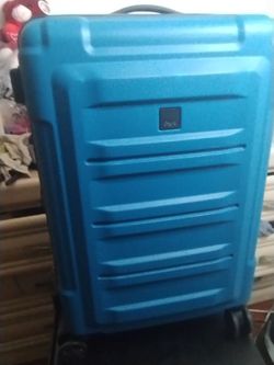 Maleta Para Viajar Un Frigo Bar Para Meter Sodas Y Una Bocina Carrito Tesla