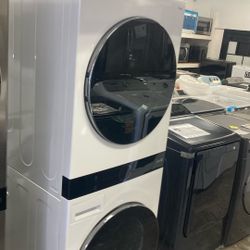 LG Wash Tower With Steam