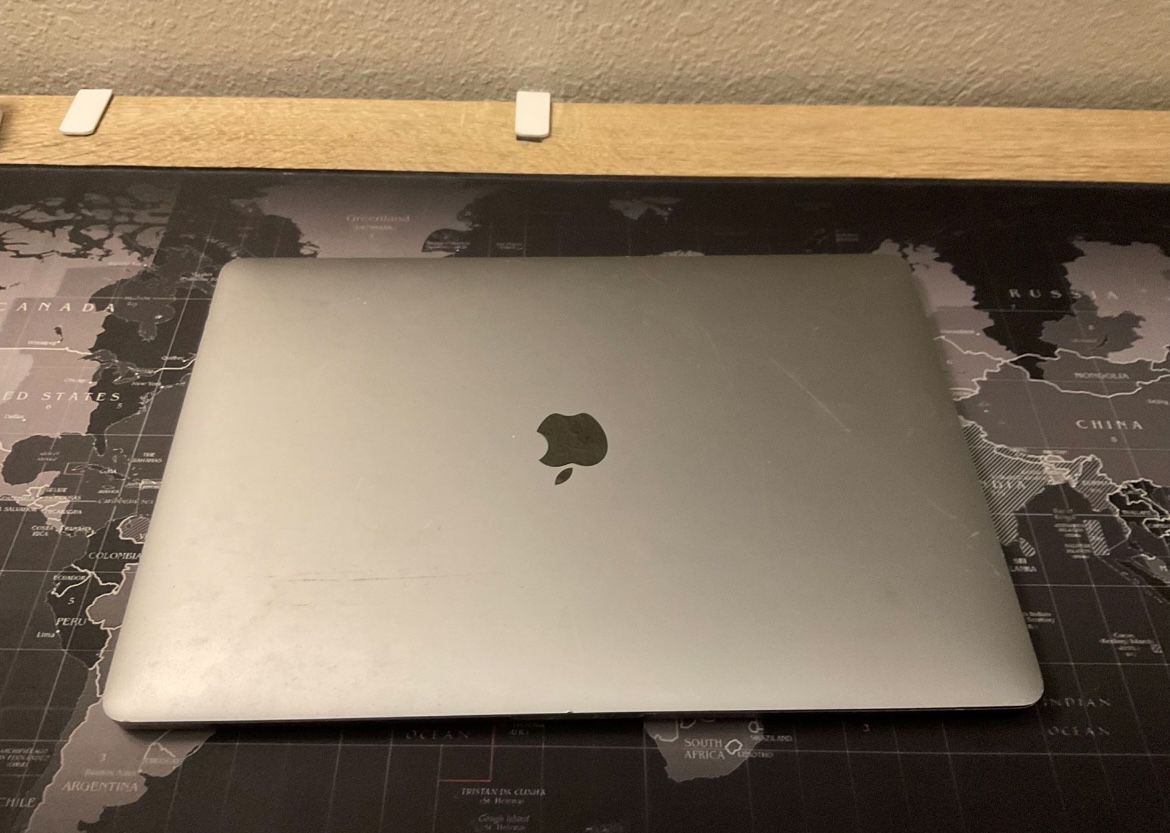 Apple MacBook Pro