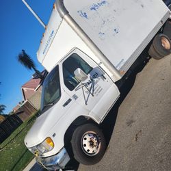 2000 Ford E-450