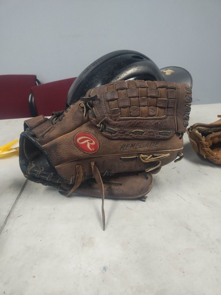 Rawlings Baseball Glove