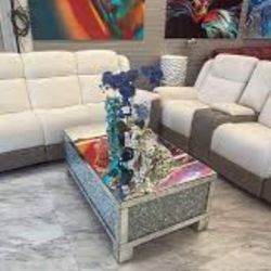 🚨Worth Watch: Homelegance Sofá & Loveseat