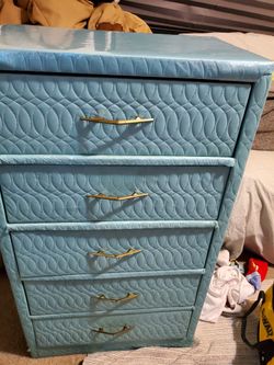 Vintage dresser