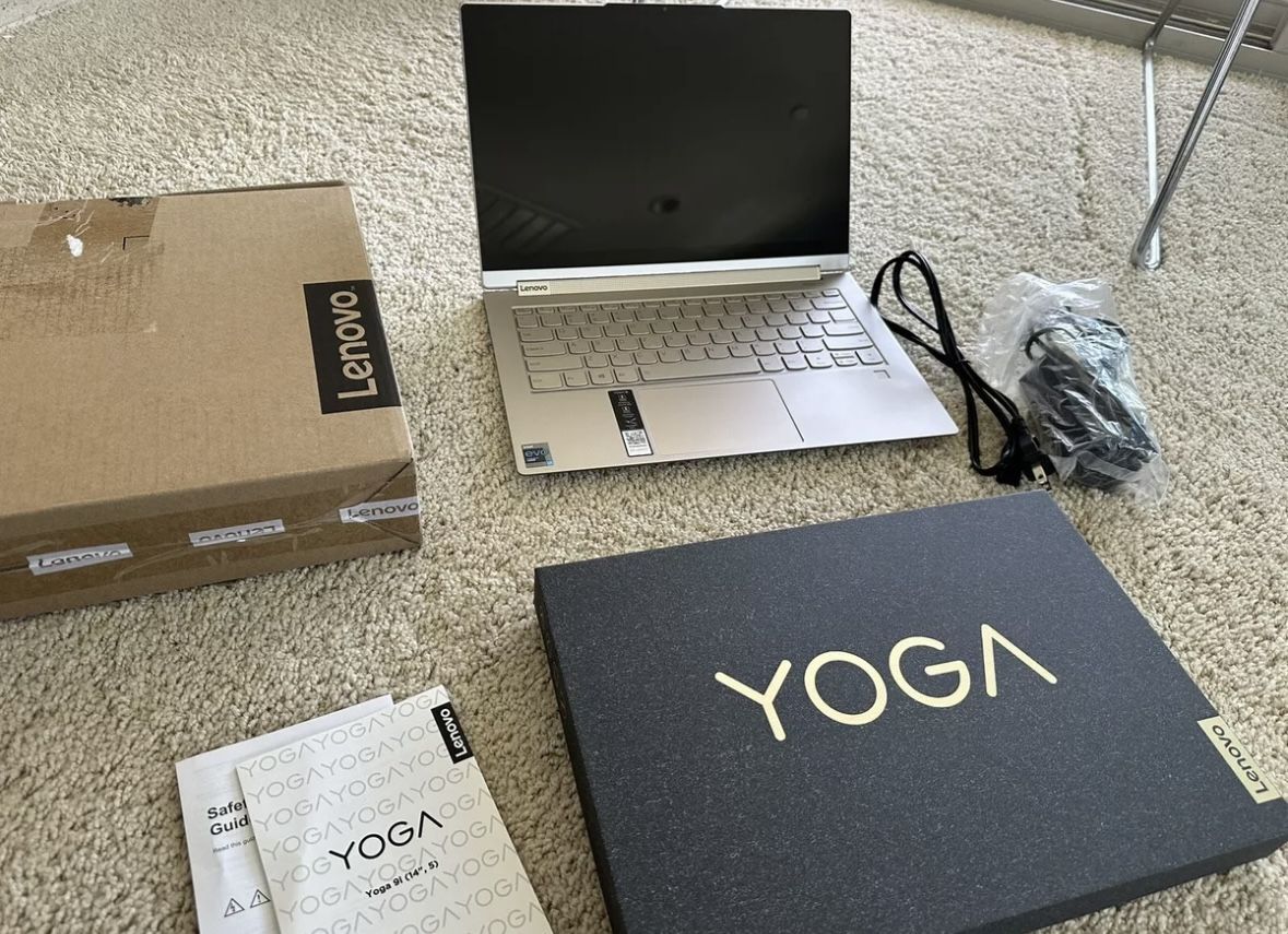 Lenovo Yoga 9i Laptop, 14" UHD IPS  VESA,  i7-1195G7, 16GB, 512GB, Win 11 Home