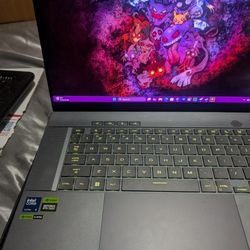 ROG Zephyrus G16 OLED240hz 