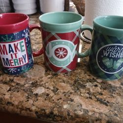 3 Christmas Coffee Cups