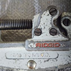 RIDGID Pipe Cutter