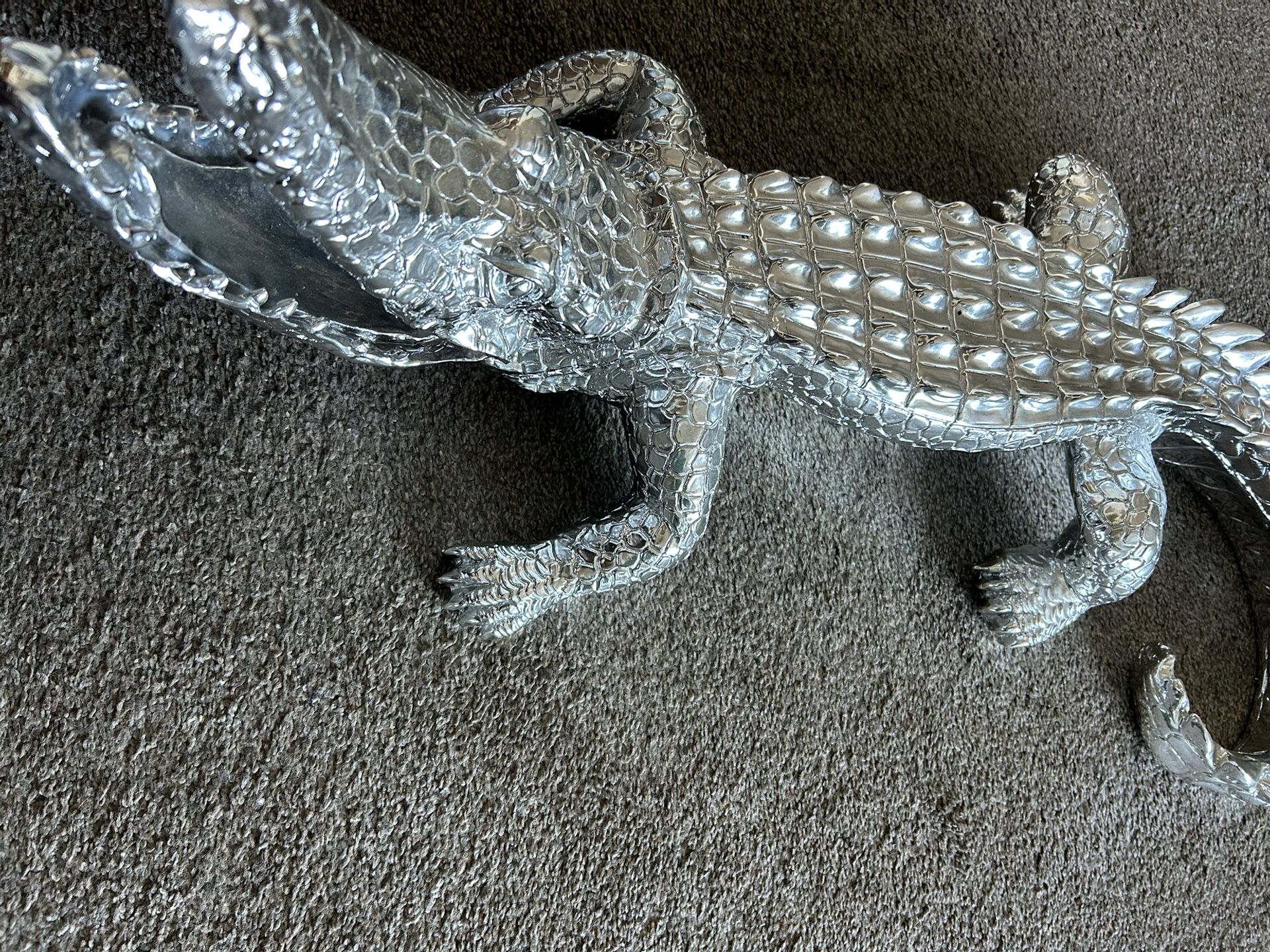 Alligator Statue