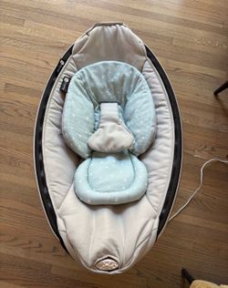 4 moms mamaroo baby swing