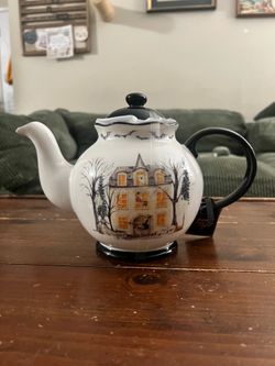 Potter’s Studio Halloween Tea Pot