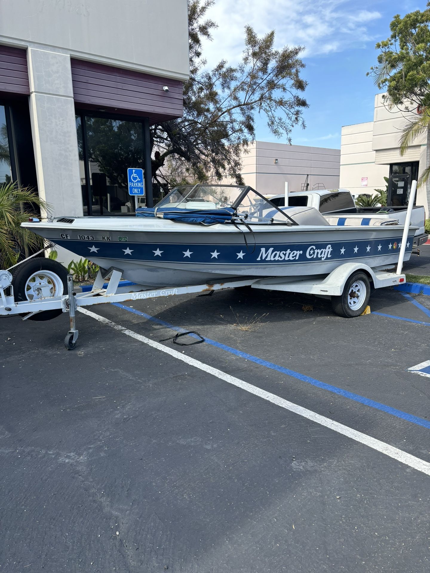 1985 Master Craft Ski Boat