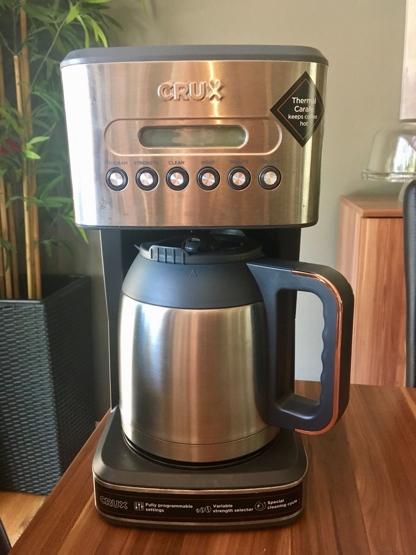 Crux Coffee Maker 10 cups for Sale in Kirkland, WA - OfferUp