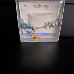 DISNEY WINNIE THE POOH BRACELET 