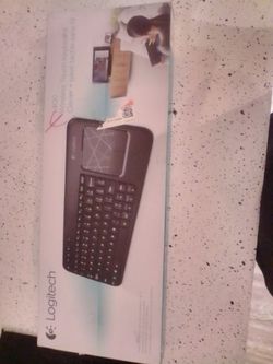 Logitech K400 Wireless Touch Keyboard