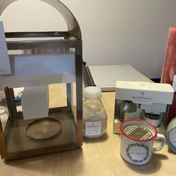 Christmas Decorations & Candles