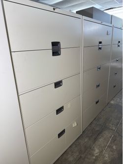 Steelcase 5 Drawer Lateral File