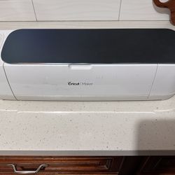 Cricut Maker with Accessories