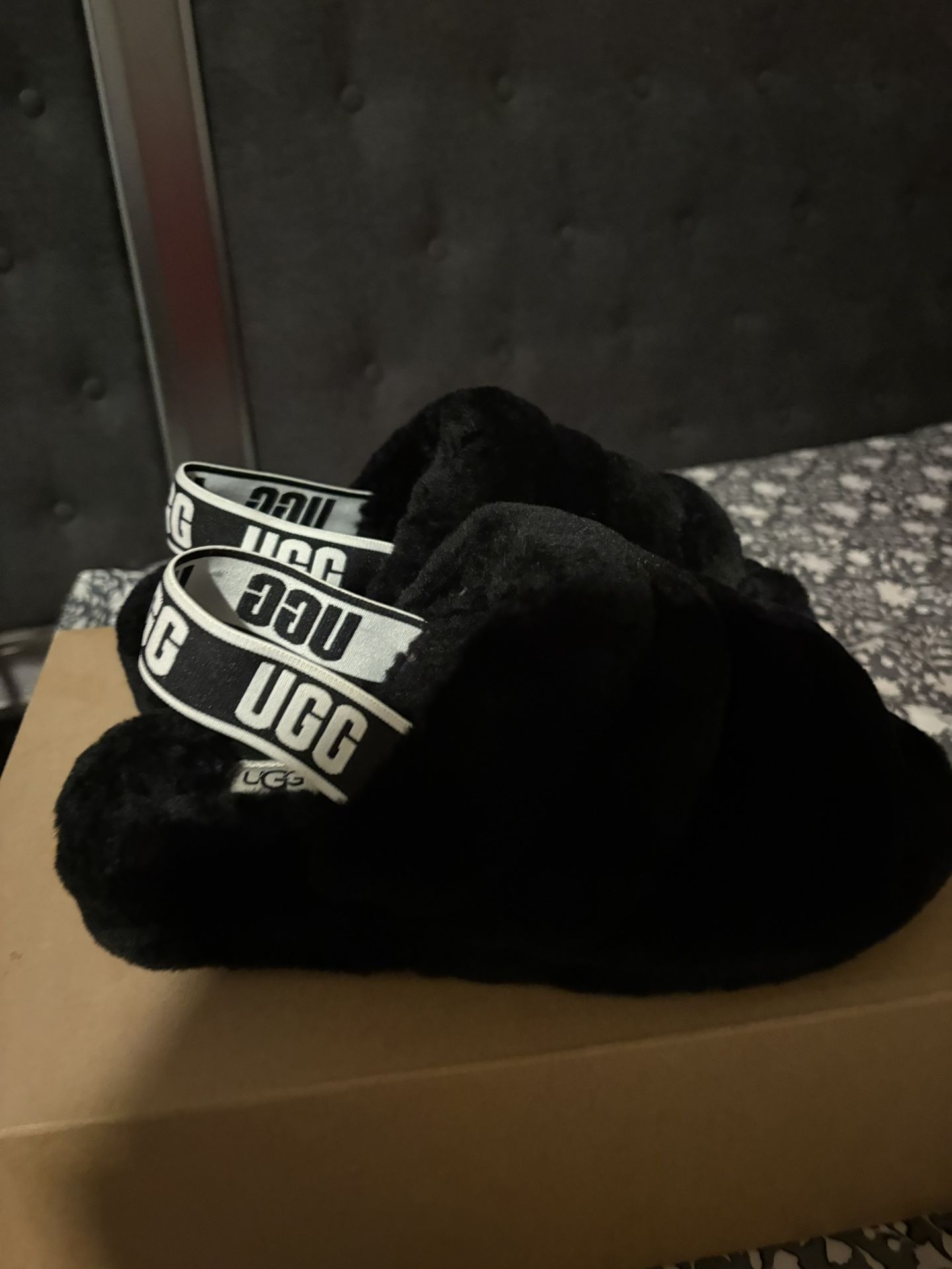 Ugg fluff yeah slides