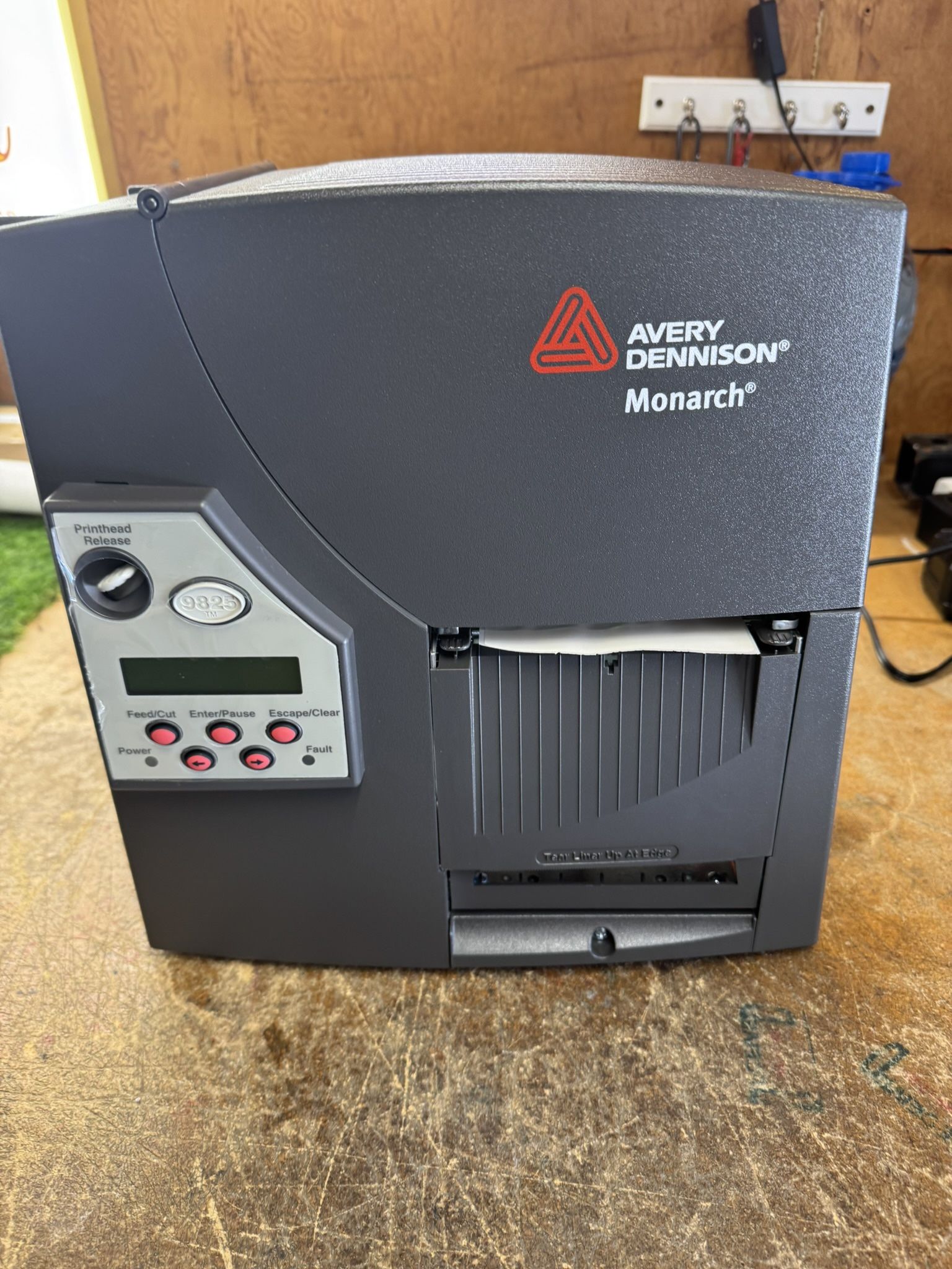 Avery Dennison Retail Price Tag SKU Printer