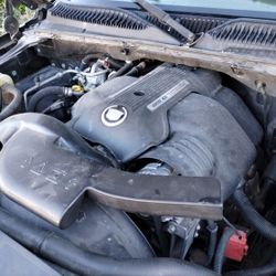 LQ9 6.0 LS Engine Complete, Currently in a 01 Escalade AWD SUV.
