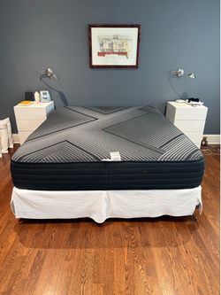 Beautyrest Black Hybrid LX-class medium firm California King mattress, foundation, and metal frame