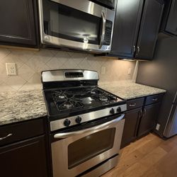 GE 4 Burner Gas Stove