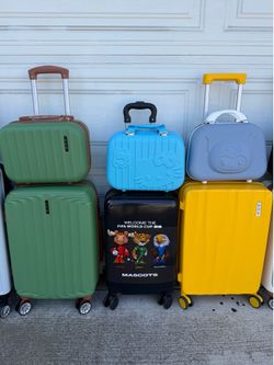 Carry on or medium size set