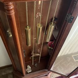 Beautiful Grandfather Clock – Cherry Finish, Moon Phase Dial