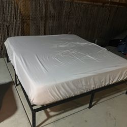Cal King Bed Frame With Mattres