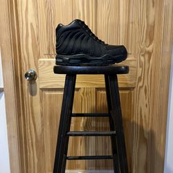 Black Foam dome Boots Size 9 