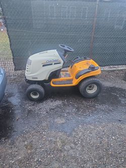 Lawn Tractor Cub Cadet Lt1050