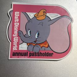 Rare Disney Annual Passholder Magnet Dumbo 