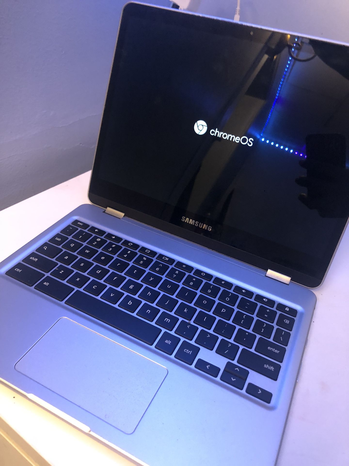 Samsung Chrome Book Plus