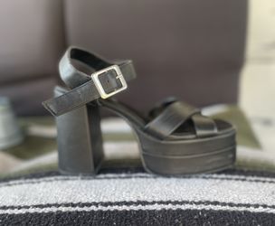 Soda Black Platforms