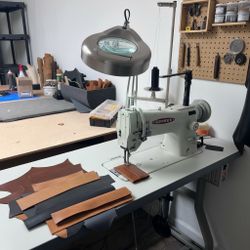CONSEW Industrial Walking Foot Sewing Machine  + magnifying lamp included