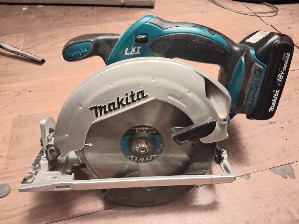 Makita Cordless Circular Saw