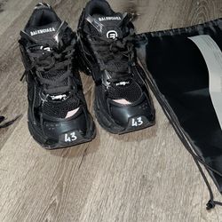 Balenciaga Runner Size 10