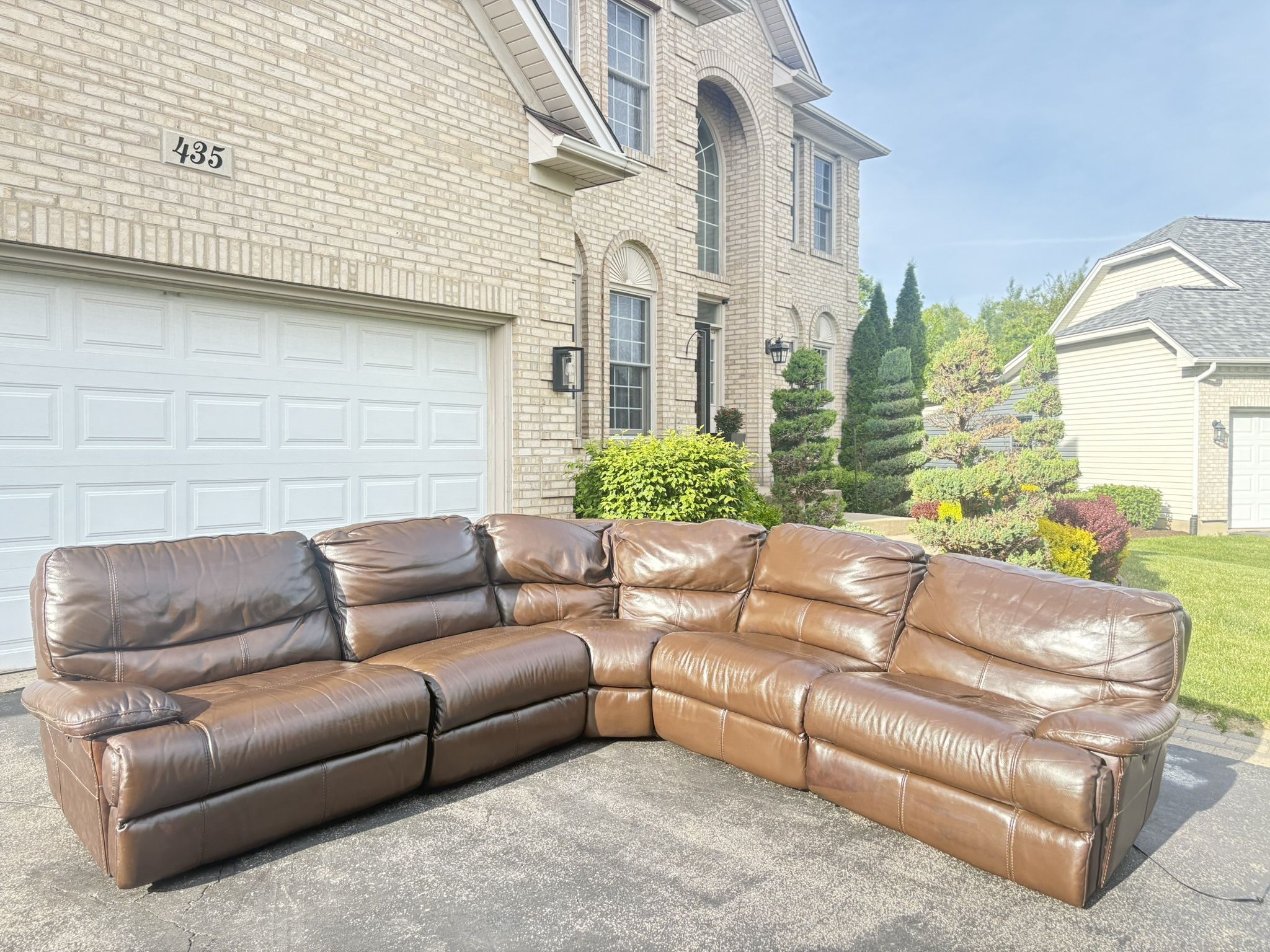FREE DELIVERY 🚚 Ashley furniture Real Leather brown, Couch, sofa sectional recliner electric
