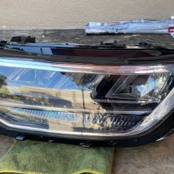 Volkswagen Tiguan Left Driver Side Headlight 