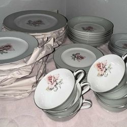 Damask Rose by Halsey Fine China of Japan 49 pc Dinnerware Set *READ FULL DESCRIPTION*