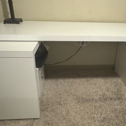 IKEA MALM Desk with pull-out panel, white