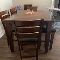 Dinning Table 