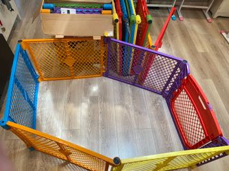 20 panels with a door Toddleroo by North States Superyard