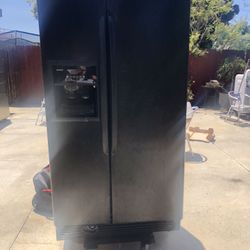 Side By Side Refrigerator