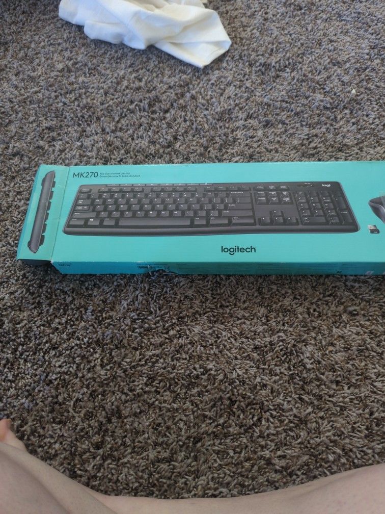 Logitech Wireless Keyboard And Mouse 