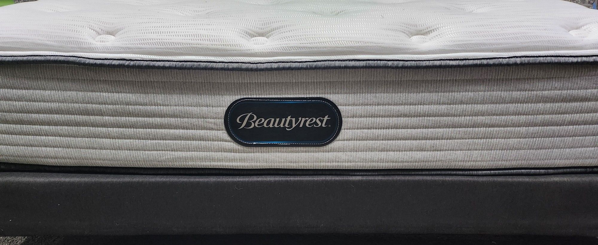 Queen Size Simmons Beautyrest Mattress Set Box Spring & Bed Frame Optional